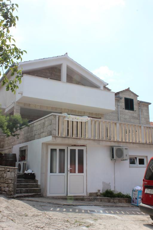 Apartments Jaksic - Zile Supetar Εξωτερικό φωτογραφία