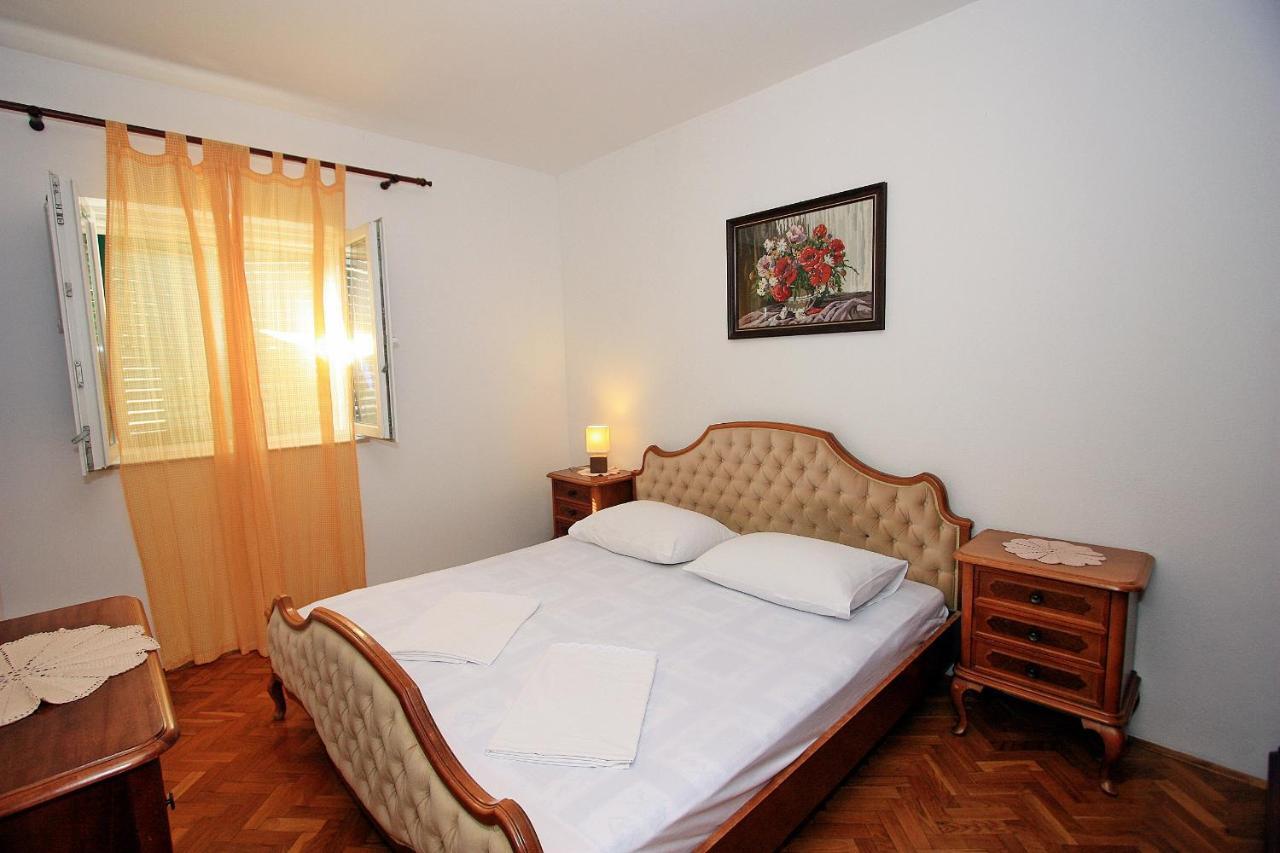 Apartments Jaksic - Zile Supetar Εξωτερικό φωτογραφία
