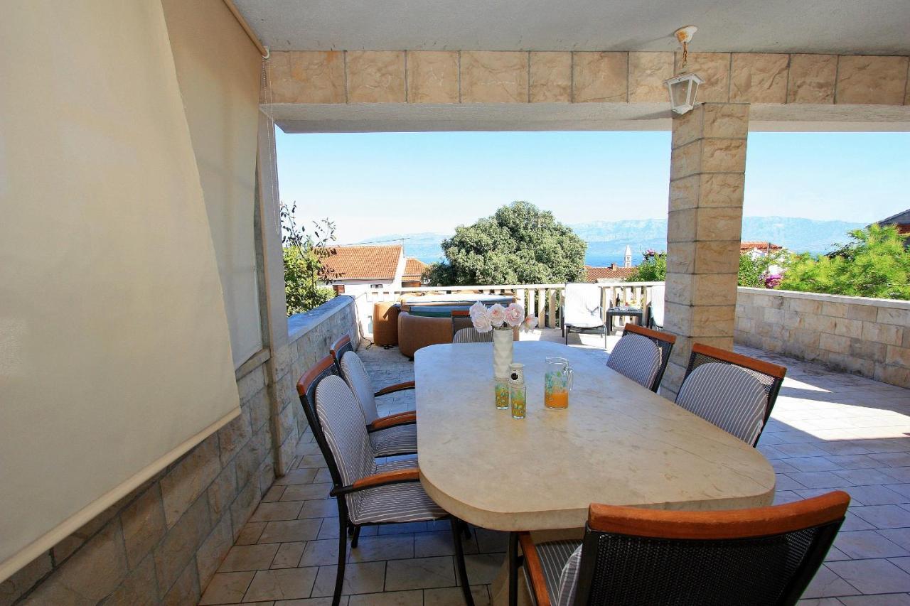 Apartments Jaksic - Zile Supetar Εξωτερικό φωτογραφία